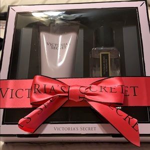 Victoria Secret Scandalous Gift Set